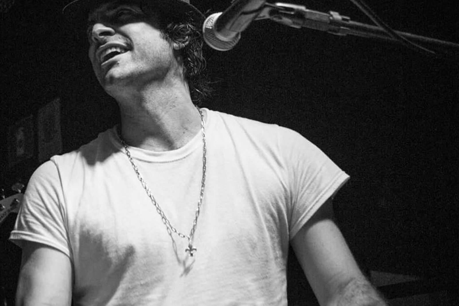 O tecladista Luciano Leães