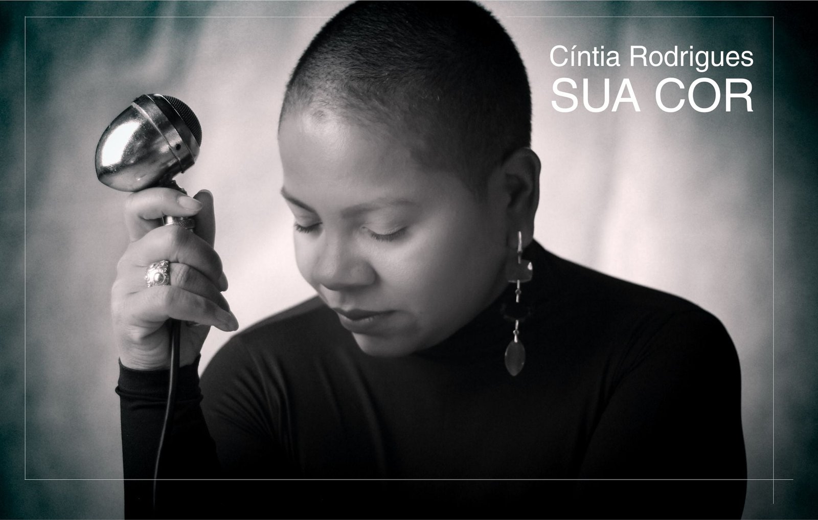 A capa de Sua Cor, o primeiro álbum de Cíntia Rodrigues